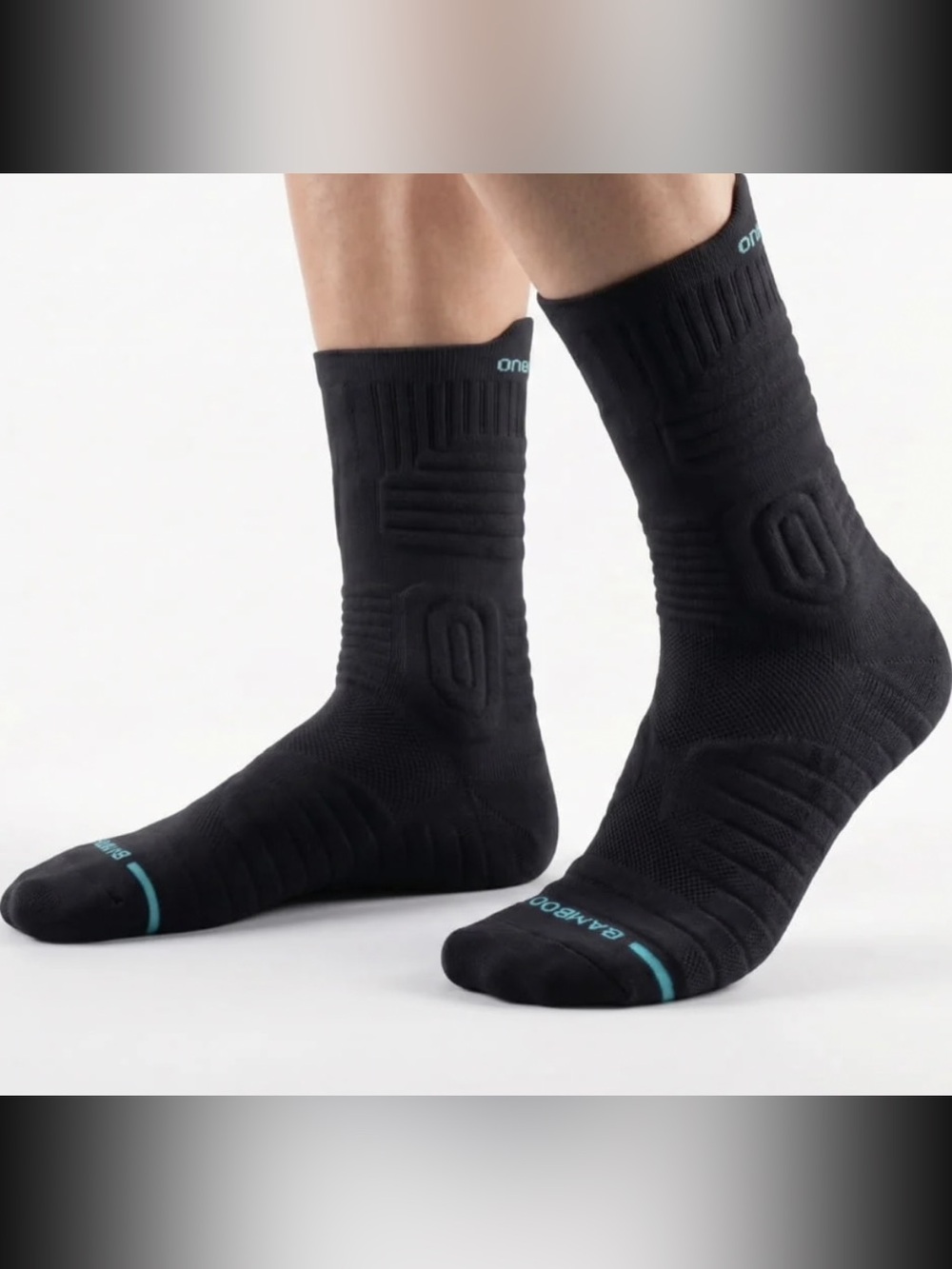 NWT, unisex BALANCE+ Cushion Compression
Crew Socks size [Women 5-9.5 / Men 4-8)